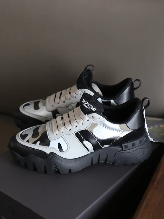 Valentino Shoe 